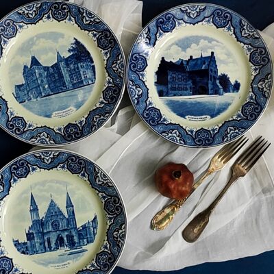 Set of 3 Dutch ceramic plates
