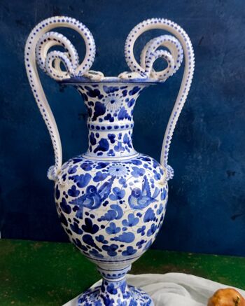 Vase Deruta avec serpents peints à la main 1
