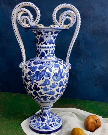 Vase Deruta avec serpents peints à la main 2