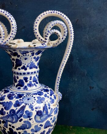 Vase Deruta avec serpents peints à la main 3