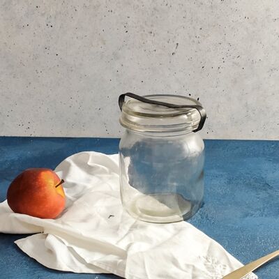 Airtight glass jar