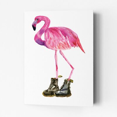 Flamingo in schwarzen Stiefeln