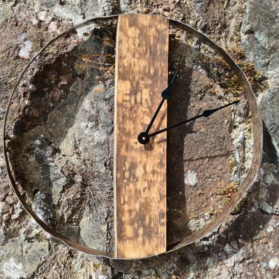 Rustic barrel hoop clock