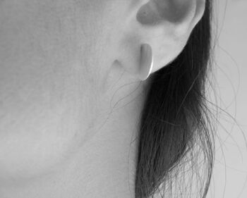 Boucles d'oreilles contemporaines en argent, clous semi-circulaires pour elle, bijoux pour femmes, cadeaux pour femme 5