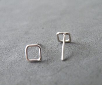 Boucles d'oreilles carrées géométriques Sterling Tiny Squares Boucles d'oreilles minimalistes Bijoux modernes 4