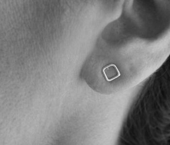 Boucles d'oreilles carrées géométriques Sterling Tiny Squares Boucles d'oreilles minimalistes Bijoux modernes 5