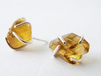 Boucles d'oreilles en citrine brute, clous de pierre de naissance de novembre, bijoux du zodiaque, cadeau d'anniversaire de femme, cadeau d'anniversaire d'ami 2