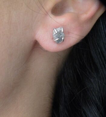 Boucles d'oreilles en diamant blanc/gris Authenthic Raw Uncut African Diamond CONFLICT FREE 1 Carat, April Bithstone Boucles d'oreilles 4