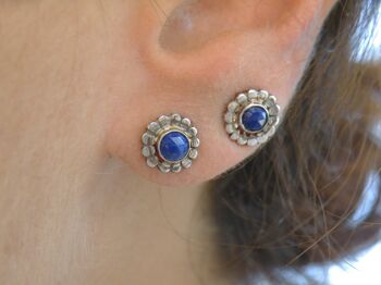 Boucles d'oreilles Boho Lapis Lazuli Stud, Bijoux Cabochon faits à la main, Idées cadeaux de pierre de naissance de septembre pour elle 2