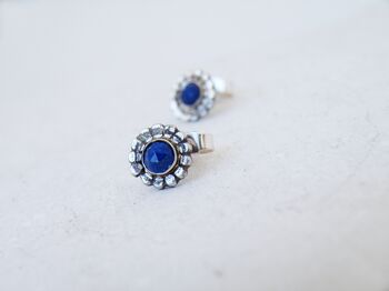 Boucles d'oreilles Boho Lapis Lazuli Stud, Bijoux Cabochon faits à la main, Idées cadeaux de pierre de naissance de septembre pour elle 3