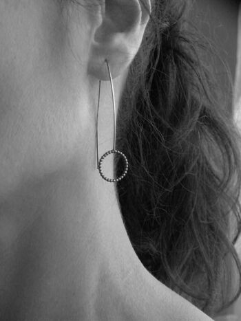 Boucles d'oreilles pendantes en pointillés Boucles d'oreilles en argent sterling oxydé Boucles d'oreilles minimalistes modernes par SteamyLab 2