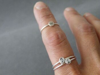 Initial Ring Stacking Ring Sterling Letter Ring Majuscules Bijoux estampillés Bague personnalisée par SteamyLab 1