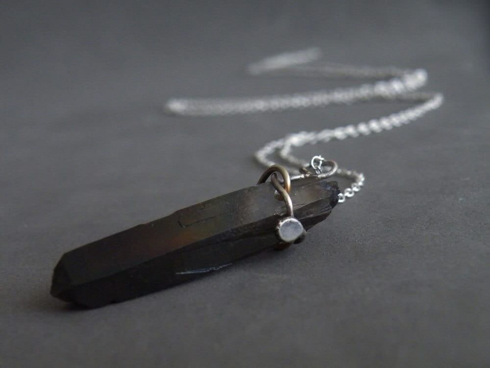 Gun Black Quartz Stick Halskette Dolch Quarz Sterling Silber Boho Halskette Rohquarz Schmuck von SteamyLab