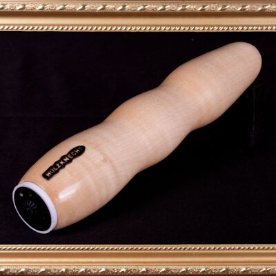 SUMMSI || Hoamatland Edition || wooden vibrator || wooden dildo || handmade by Holz-Knecht.at - maple - 10 vibration patterns || Magnetic charging cable || battery pack