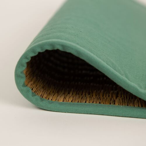 Cattail placemat W21 Green