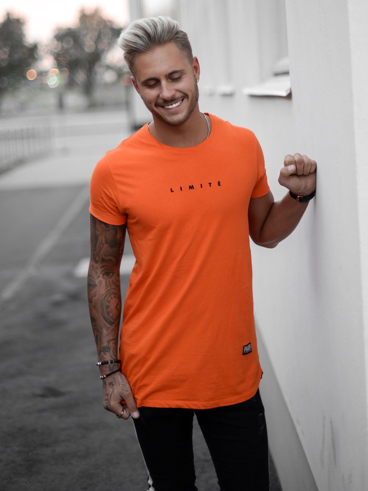 Camiseta discount naranja neon