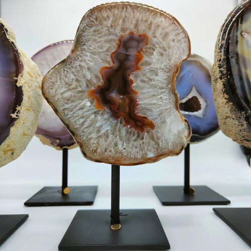 Agate on stand - XL