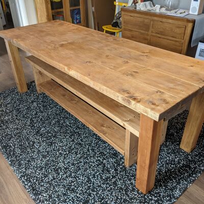 8-person chunky dining table - Medium Oak stain