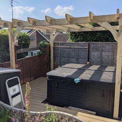 2.4m x 3m Pergola - Bolted to decking Install myself