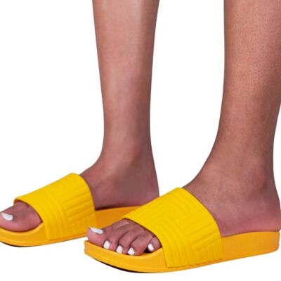 EMBOSSED DETAIL RUBBER SLIDERS - YELLOW