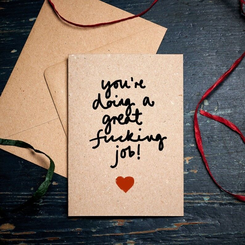 Tarjeta de agradecimiento divertida / Estás haciendo un gran trabajo de mierda