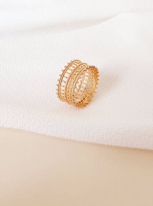 Bague anneau large ajourée en plaqué or
