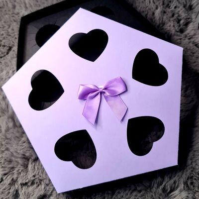 5 2oz Pot Hexagonal Gift Box - Plain Black Hearts