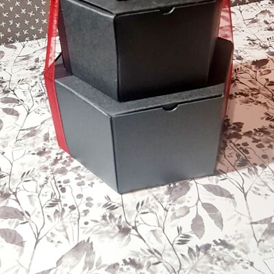 Trio Stack Hexagon Boxes - Blanco y negro Floral Rosa pastel Love Greys