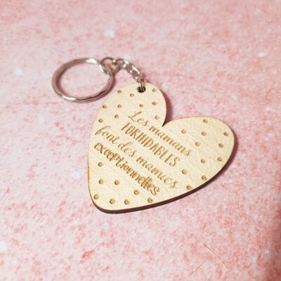 Engraved wooden key ring "Great moms make exceptional grannies"
