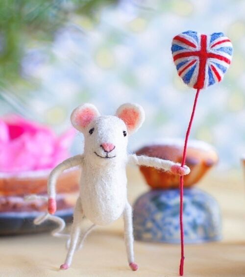 Platinum Jubilee Mouse With Union Jack Balloon - by Sew Heart Felt