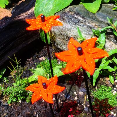 Small Garden Décor Ornaments Set of 3 'Lotus'