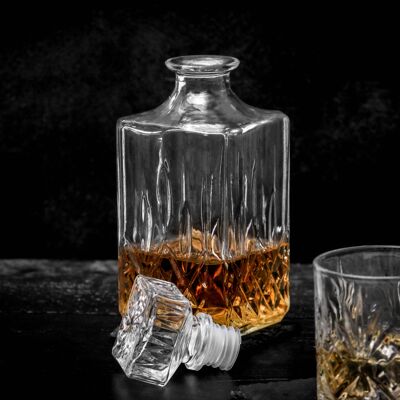 Whiskey Decanter | M&W