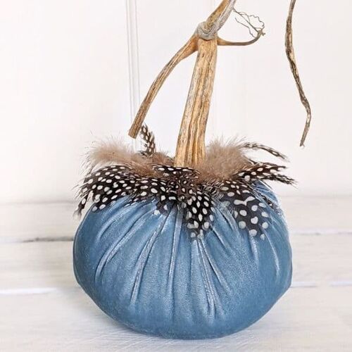 Lagoon Pumpkin with Guinea Feather Collar 6 Inch