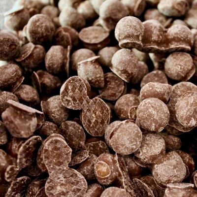 Chocolate Chewing Nuts - 100g