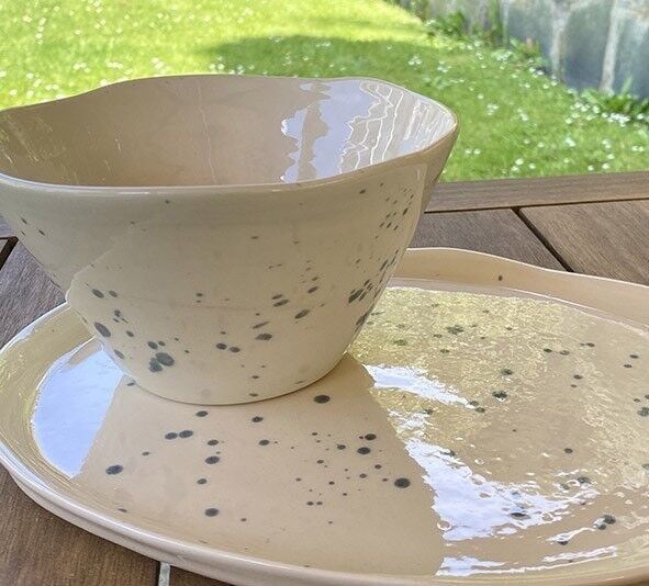 OVALES TABLETT COLLIOURE GESALZEN BLAU GRAU