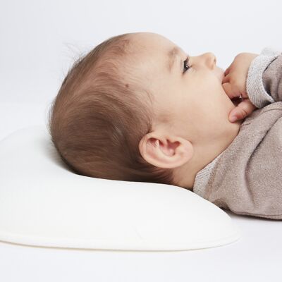 Honigbär® almohada ecológica para bebés contra la cabeza plana y la deformación de la cabeza (blanco)