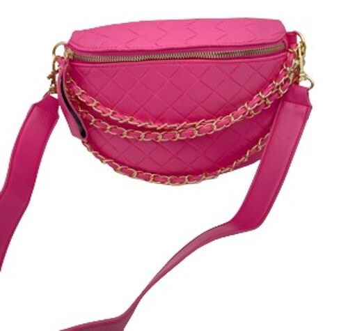 Fuchsia chain bag