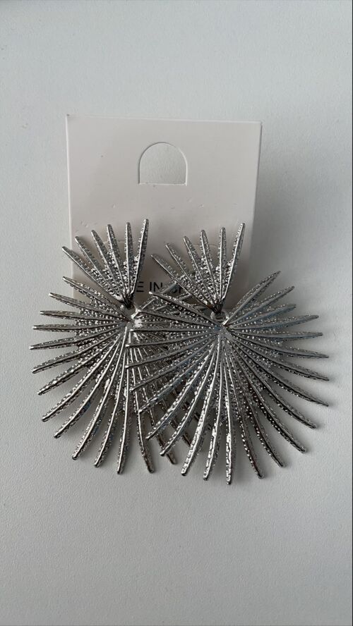 Starburst metal earring