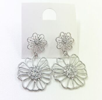 Boucle d'oreille fleur en argent