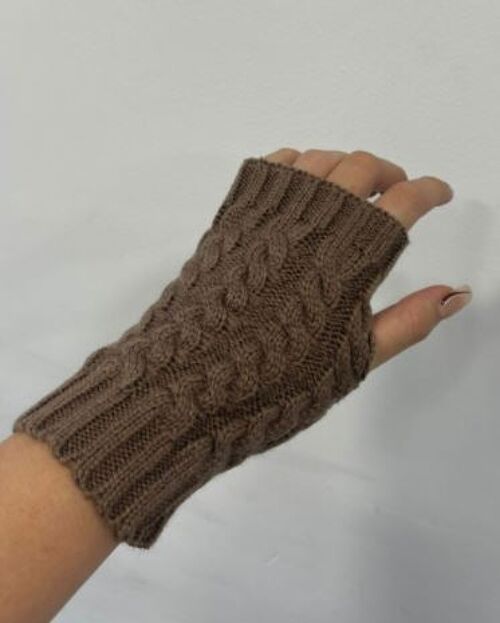 Camel Knitted Finderless Gloves