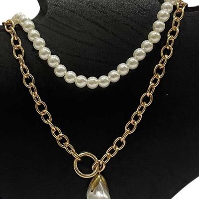 Pearl and Chain Layered Necklace