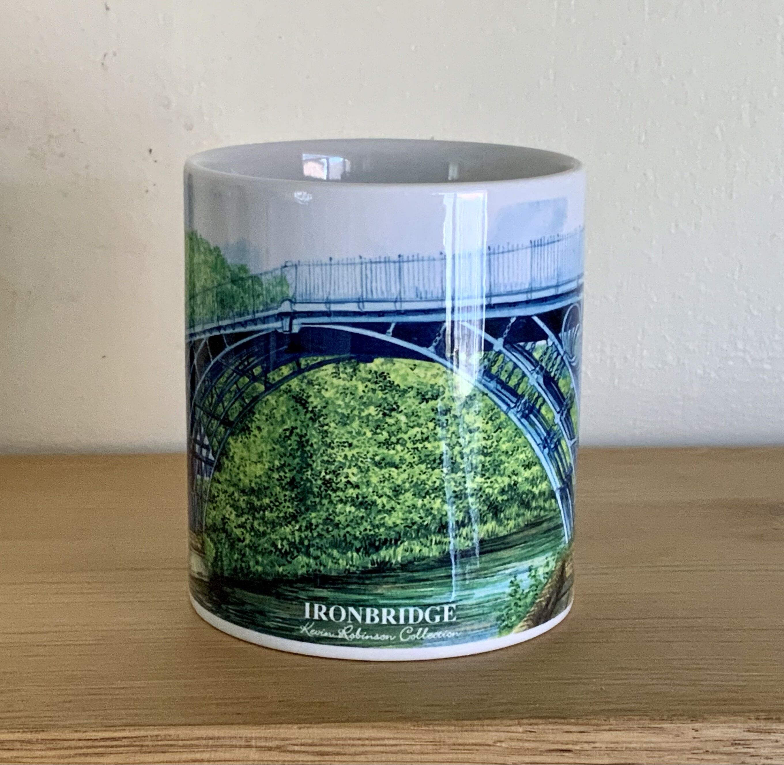 TAZA DE CERÁMICA, DISEÑO IRONBRIDGE