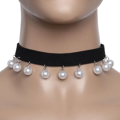 Suede choker with pearl drops