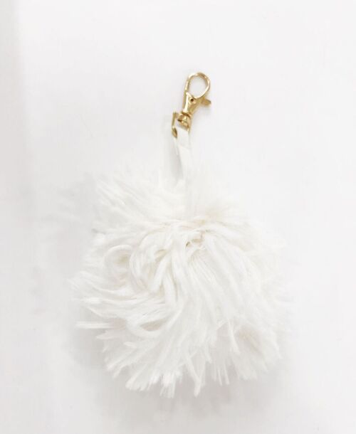 White Knitted pom keyring