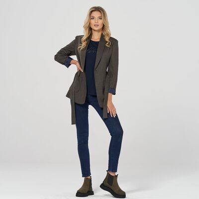 Blazer oversize in marrone con un sottile motivo a quadri e cintura da annodare