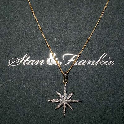 Collar de estrella de diamantes Sunburst