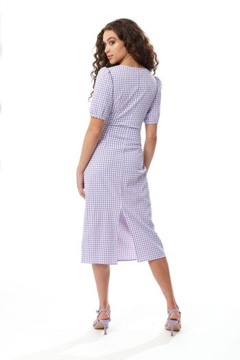 Robe mi-longue à découpes en vichy Liquorish en lilas et blanc 6