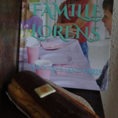 The Lorens Family: At Books' Land Paris - Hardcover