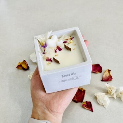 Scented Flowery Soy Candle, Happy Mother's Day, White