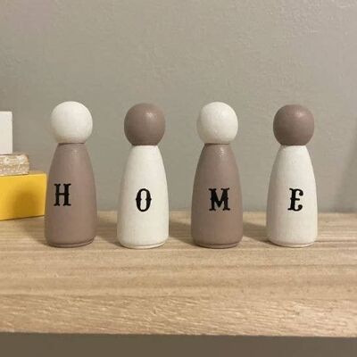 HOME decorative peg doll set